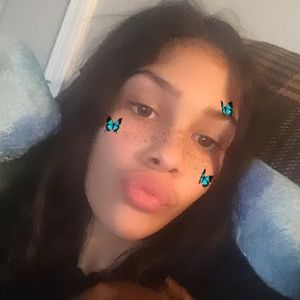 Meet your Posher, Ava